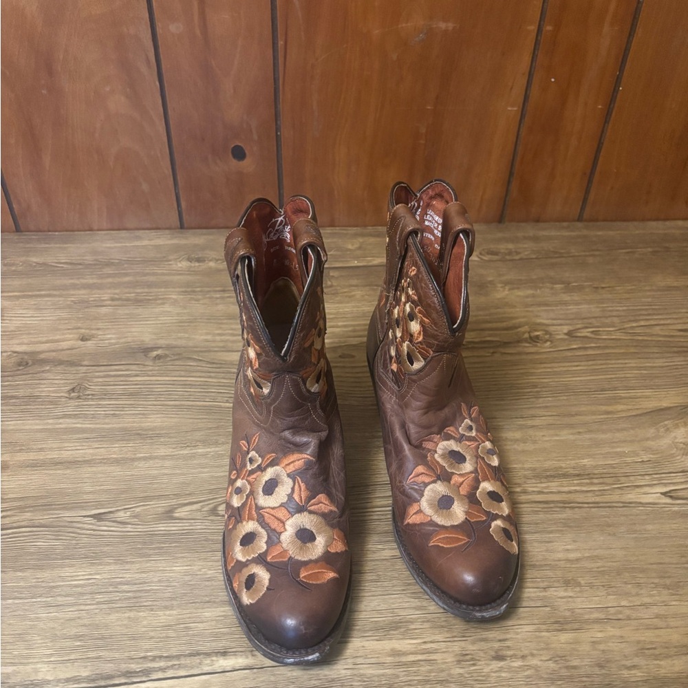 Dan Post Brown Floral Heeled Boots